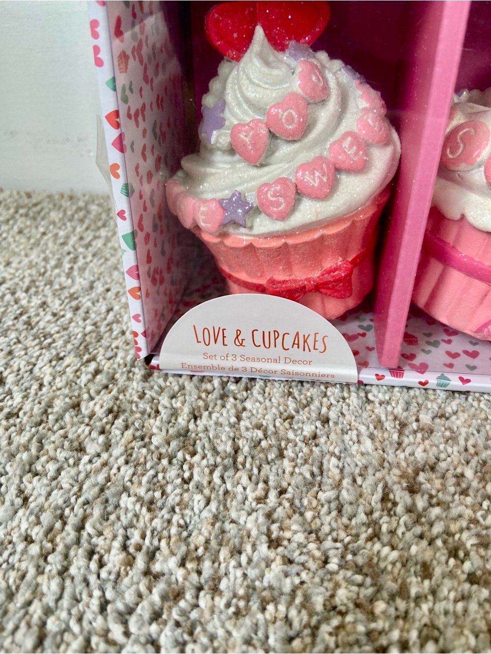 NWT Love & Cupcakes Valentines Faux Cupcakes Set of 3 - Picture 5 of 11